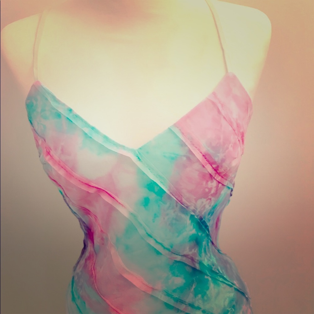 Pretty👗 dress with adjustable straps